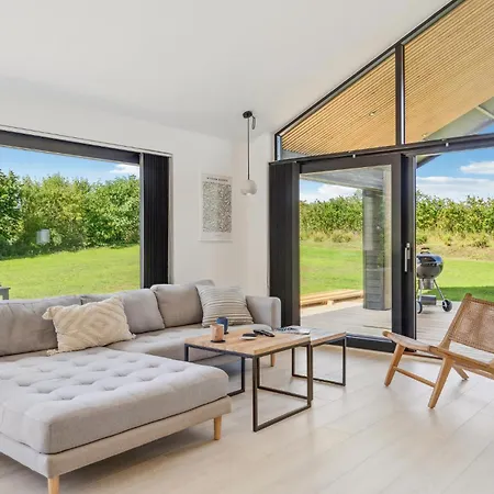3 Bedroom Awesome In * Nordenbro Vesteregn